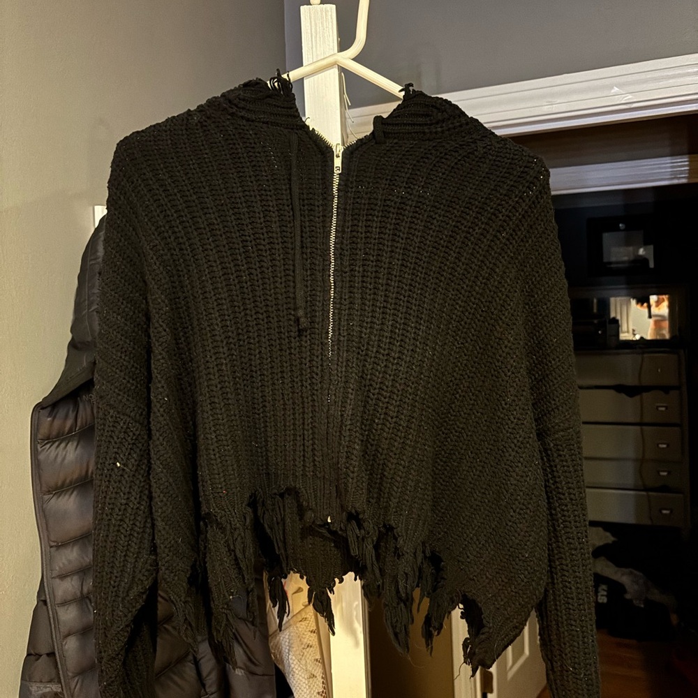 Cropped zip up